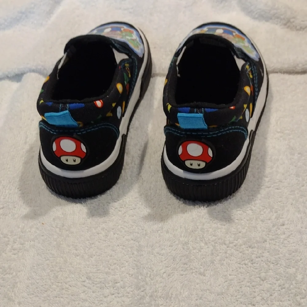 Kids Slip-On Shoes with Cartoon Design - Picture 4 of 5